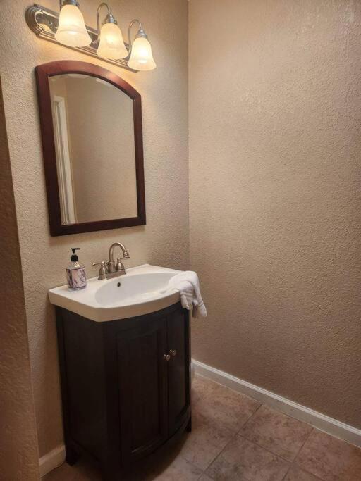 Southwestern Charm - Minutes From Everything 3/2 Sierra Vista Extérieur photo